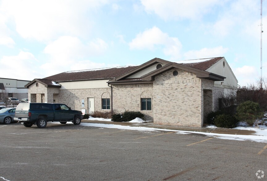More Photos Of 2860 Jolly Rd, Okemos Office For Lease
