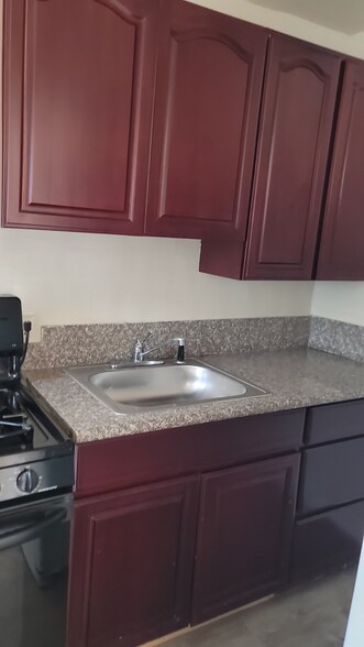More Photos Of 1220 Sacramento Ave, West Sacramento Apartments For Sale