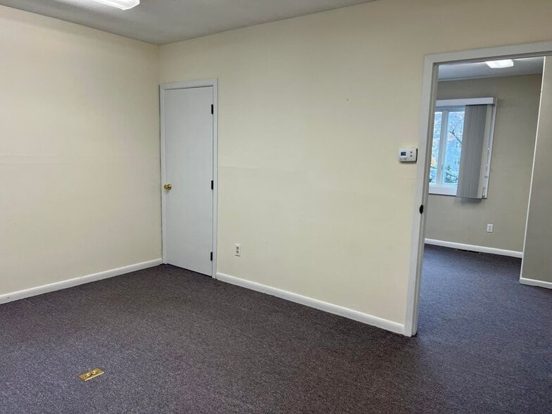 More Photos Of 346 Gifford St, Falmouth Office For Sale