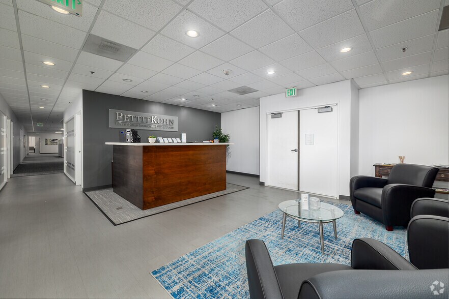 More Photos Of 5901 W Century Blvd, Los Angeles Coworking Space