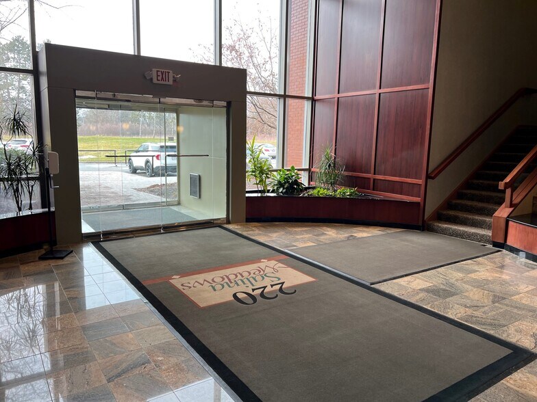 More Photos Of 220 Salina Meadows Pky, Syracuse Office For Lease