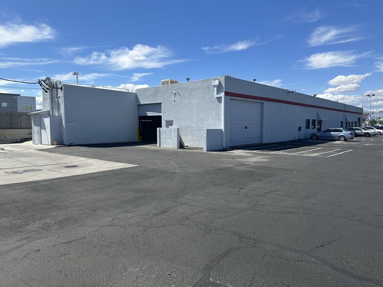 More Photos Of 3105 E Sahara Ave, Las Vegas Auto Repair For Lease