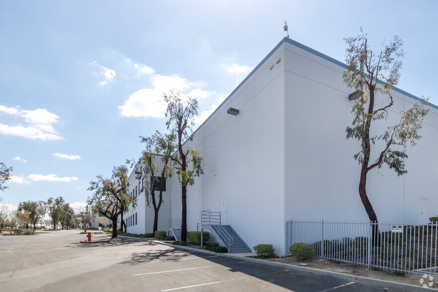 More Photos Of 7275 Sycamore Canyon Blvd, Riverside Warehouse For Sale