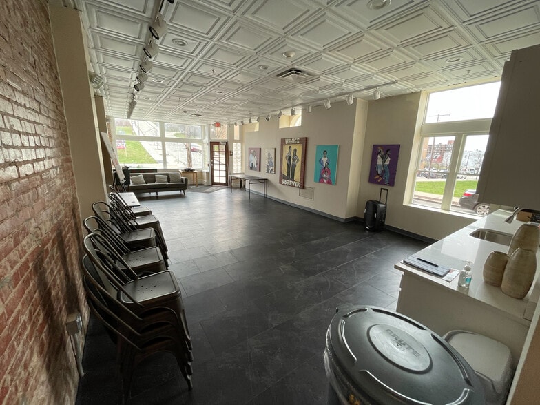 More Photos Of 2145 Centre Ave, Pittsburgh Apartments For Sale