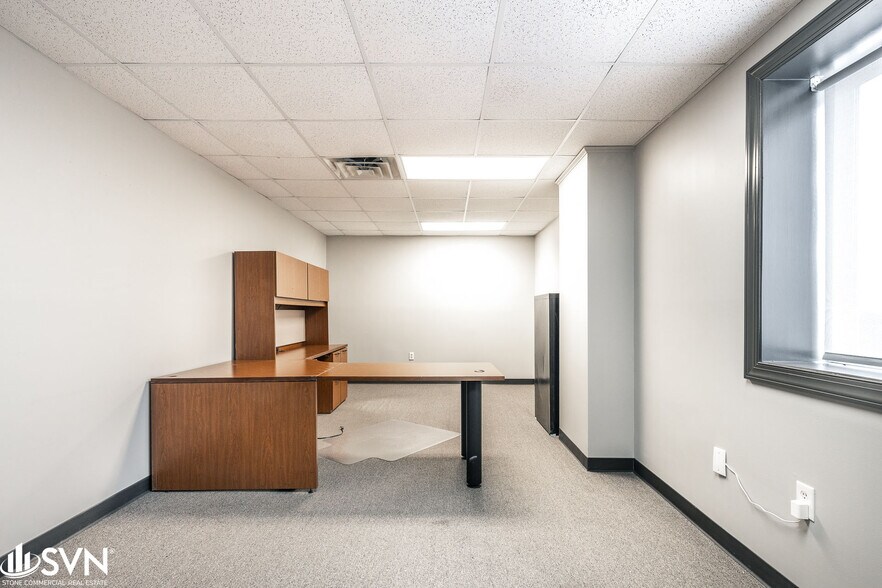 More Photos Of 125 Macarthur Ct, Nicholasville Manufacturing For Lease