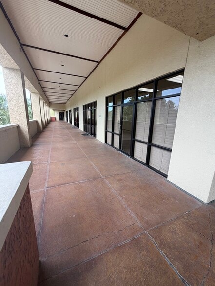 More Photos Of 1062 Bloomingdale Ave, Valrico Office For Sale