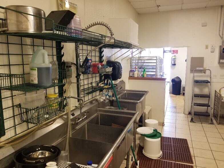 More Photos Of 343-351 State Route 34, Matawan Unknown For Lease