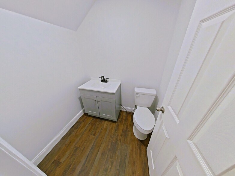 More Photos Of 14860 Lebanon Rd, Old Hickory General Retail For Sale