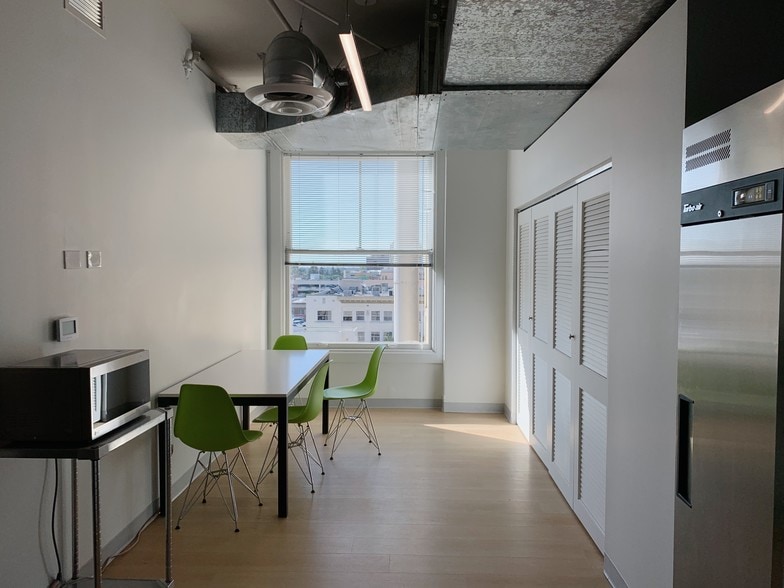 More Photos Of 106 W 4th St, Santa Ana Office For Lease