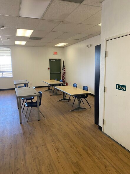 More Photos Of 630 W 17th Pl, Tempe Schools For Lease