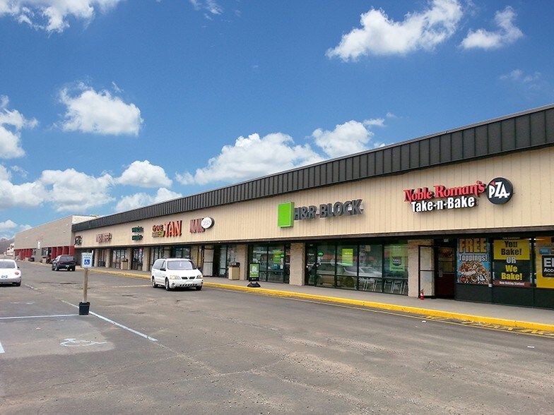 Primary Photo Of 113-125 S Memorial Dr, New Castle Unknown For Lease