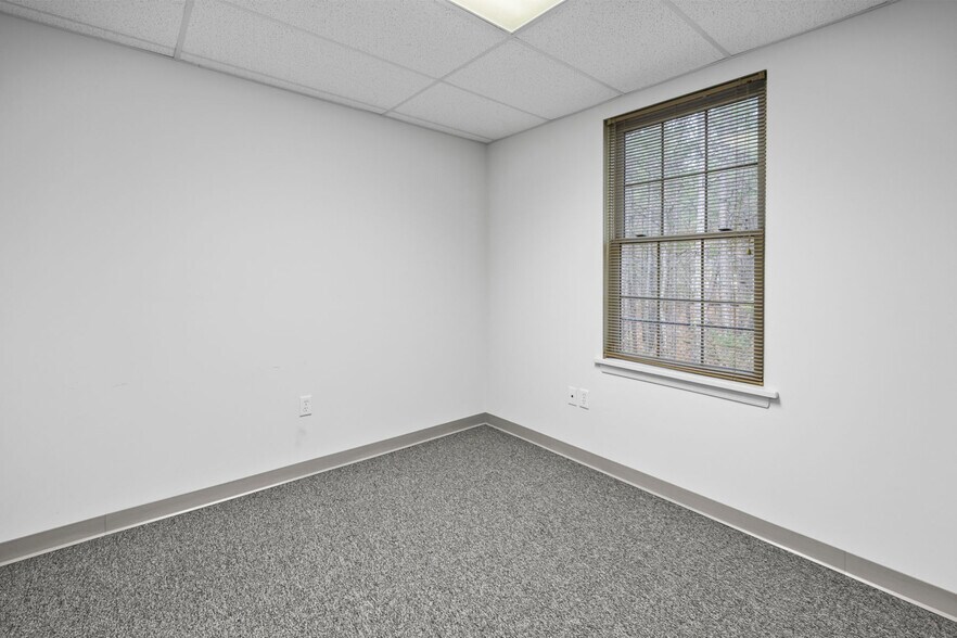 More Photos Of 314 Chris Gaupp Dr, Galloway Medical For Lease