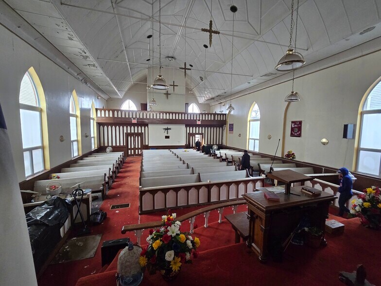 More Photos Of 1064 Herkimer St, Brooklyn Specialty For Sale