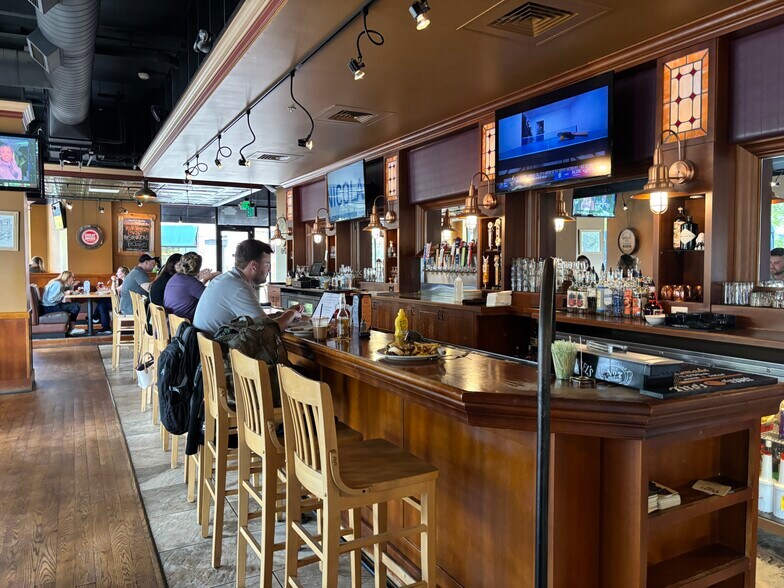 More Photos Of 2101 N Ursula St, Aurora Apartments For Lease