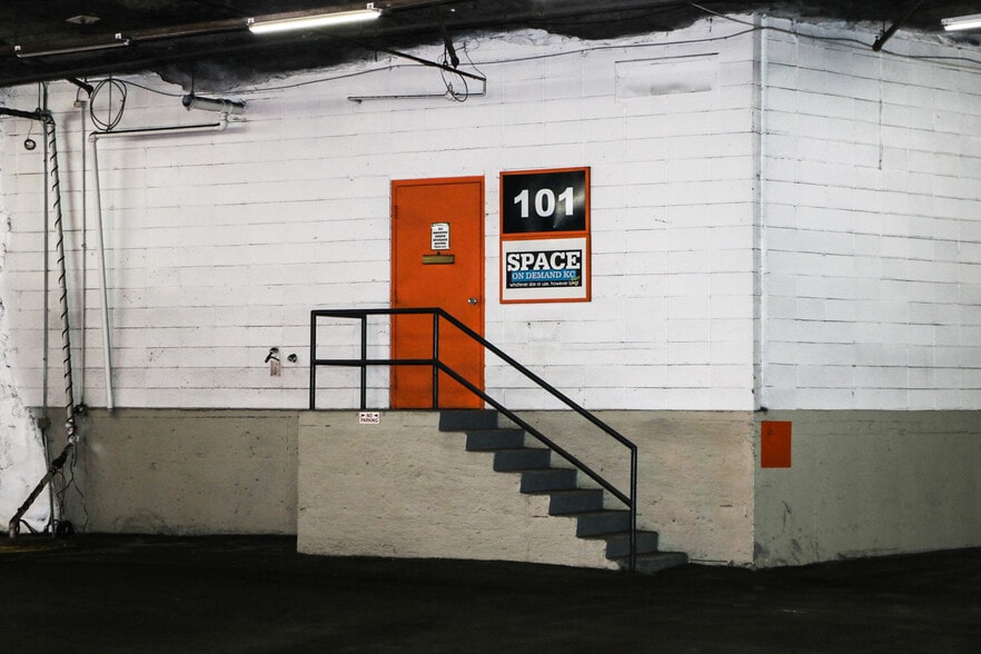 More Photos Of 3101-3150 Mercier St, Kansas City Warehouse For Lease