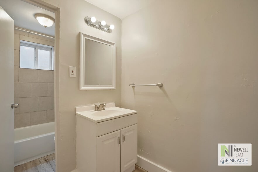 More Photos Of 1475 Macon St, Aurora Apartments For Sale