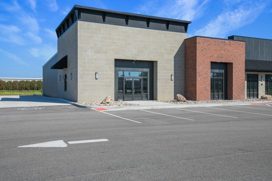More Photos Of 1021 E Kercher Rd, Goshen General Retail For Lease