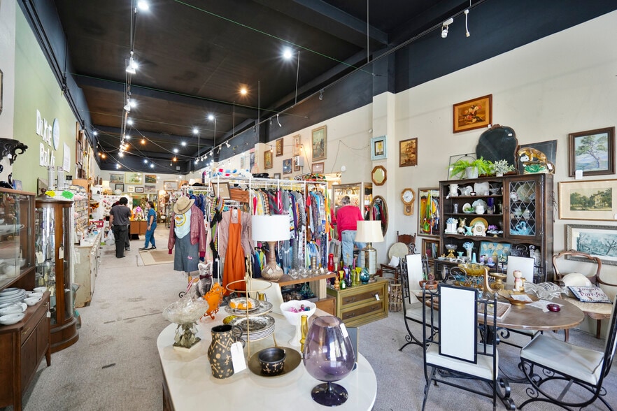 More Photos Of 727-743 Pine Ave, Long Beach Storefront For Sale