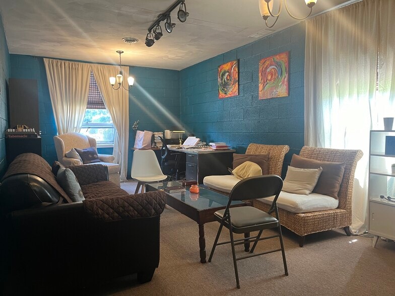 More Photos Of 109 Mission Dr, Vicksburg Religious Facility For Sale