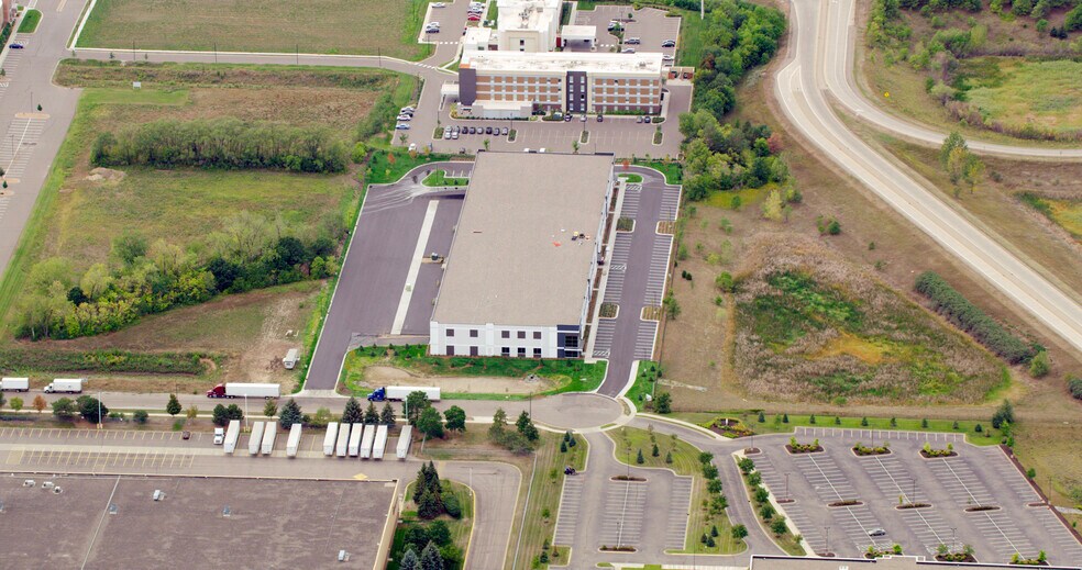 More Photos Of 9501 Louisiana Ave, Brooklyn Park Warehouse For Lease