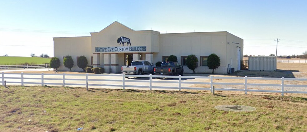 Primary Photo Of 1200 W Interstate Dr, Norman Showroom For Lease