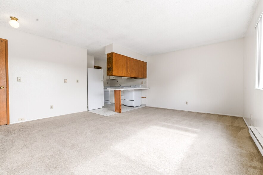 More Photos Of 14132 37th Ave S, Tukwila Apartments For Sale