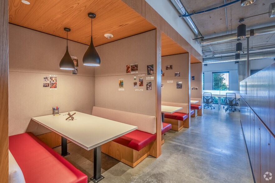 More Photos Of 450 Alaskan Way S, Seattle Coworking Space