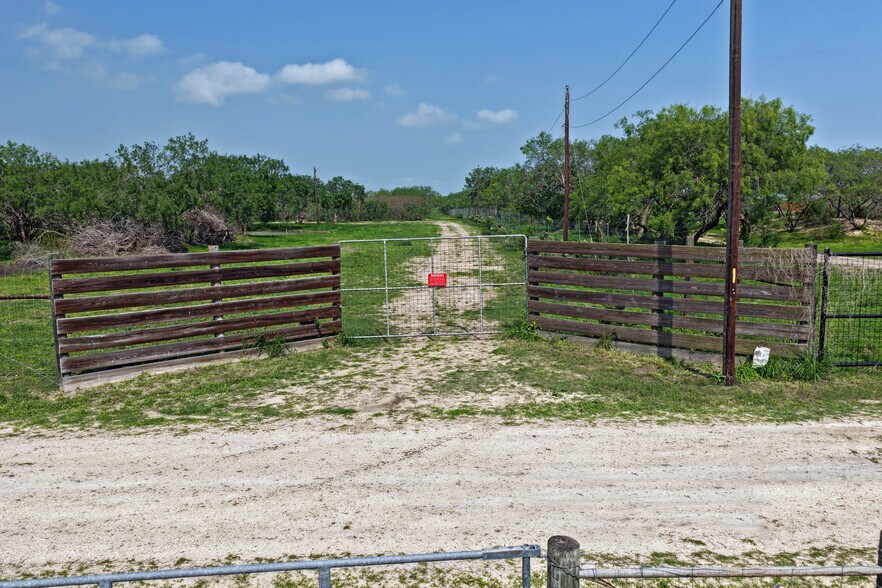More Photos Of 160 S County Road 1040, Kingsville Land For Sale