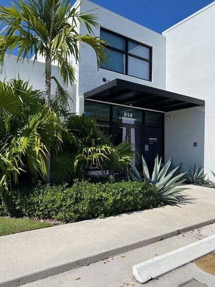 Primary Photo Of 614 S Federal Hwy, Fort Lauderdale Office Residential For Lease