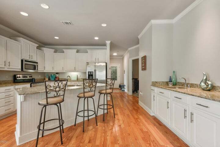 More Photos Of 183 McDonnell Ave, Biloxi Apartments For Sale