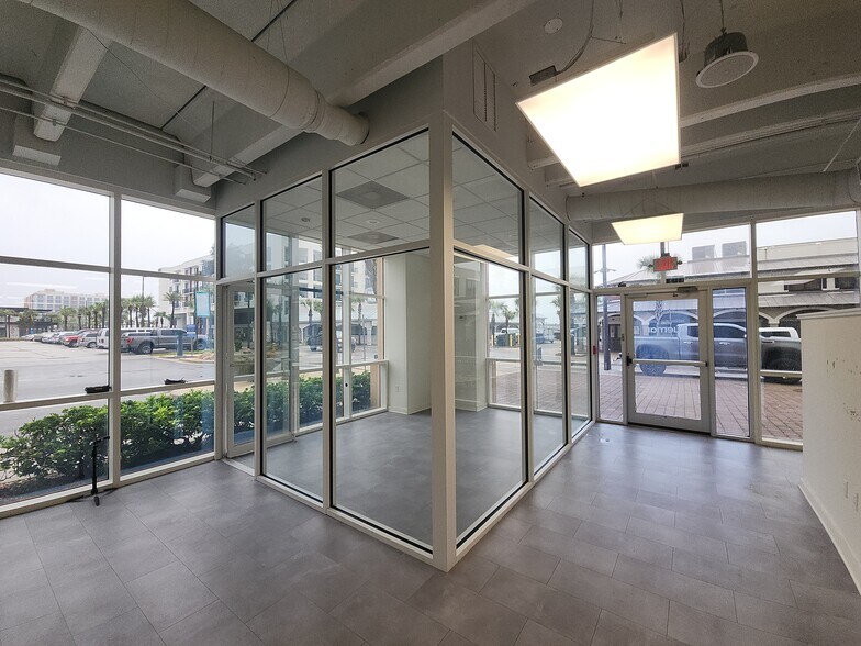 More Photos Of 320 1st St N, Jacksonville Beach Office Residential For Sale