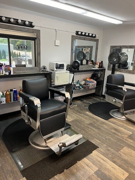 More Photos Of 1714 N Gale Ave, Peoria Storefront Retail Residential For Sale