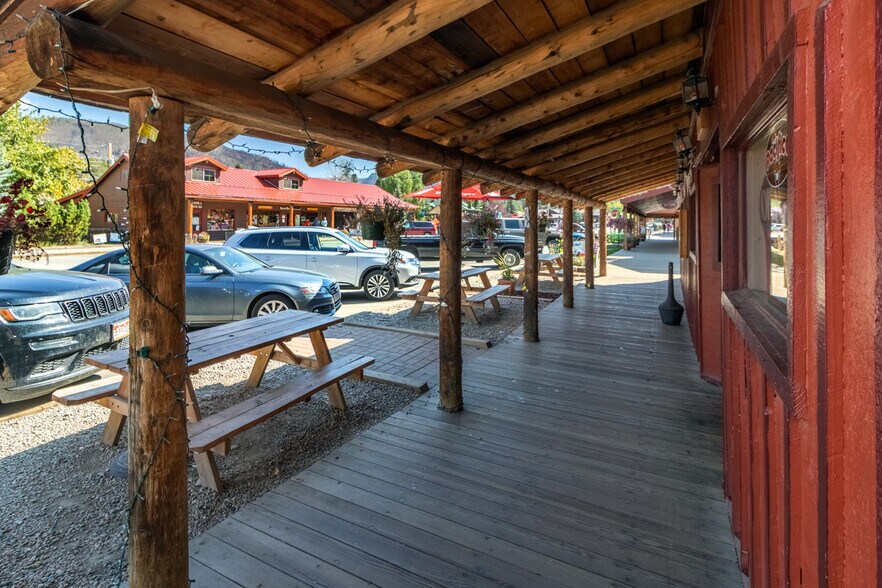 More Photos Of 920 Grand Ave, Grand Lake General Retail For Sale