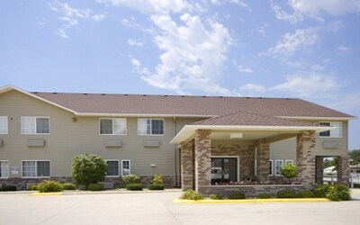 Primary Photo Of 207 W Gallup Rd, Jefferson Hotel For Sale