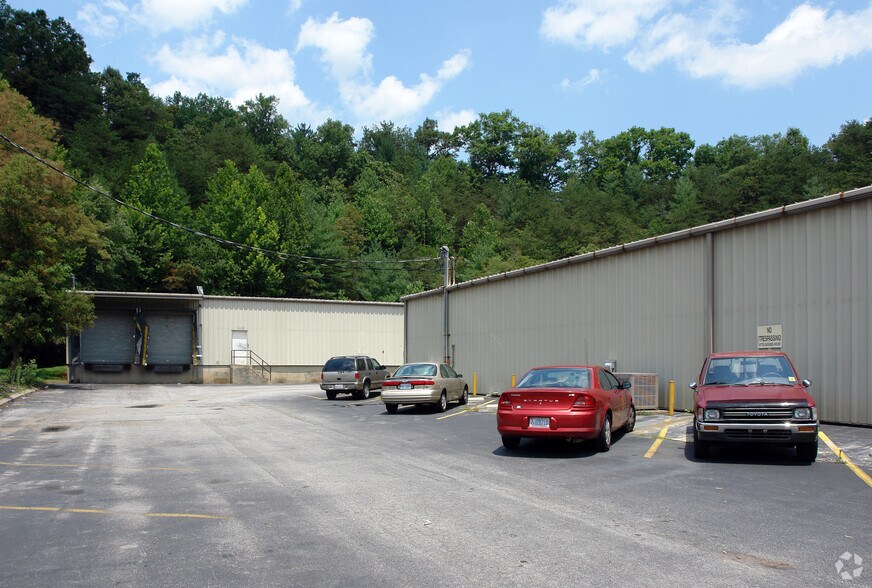More Photos Of 1380 Tunnel Rd, Asheville Light Distribution For Lease