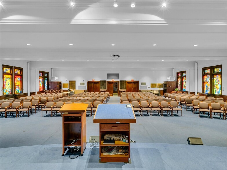 More Photos Of 1177-1187 Beacon St, Brookline Religious Facility For Lease