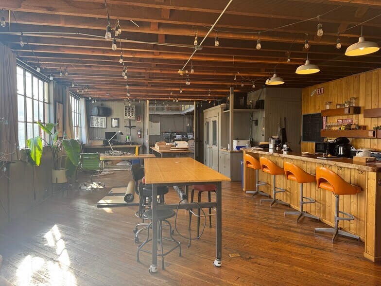 More Photos Of 3101 20th St, San Francisco Warehouse For Lease