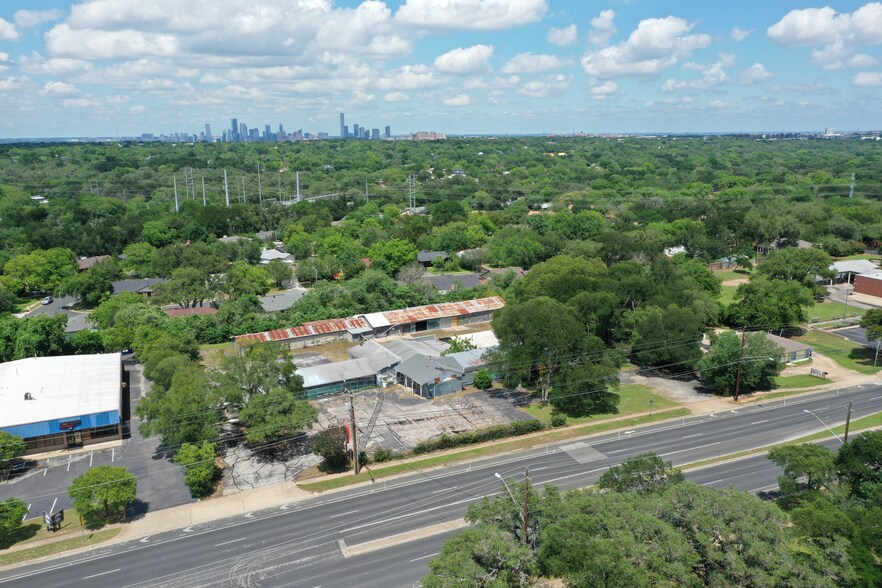 More Photos Of 1500 Stassney Ln, Austin Light Manufacturing For Lease