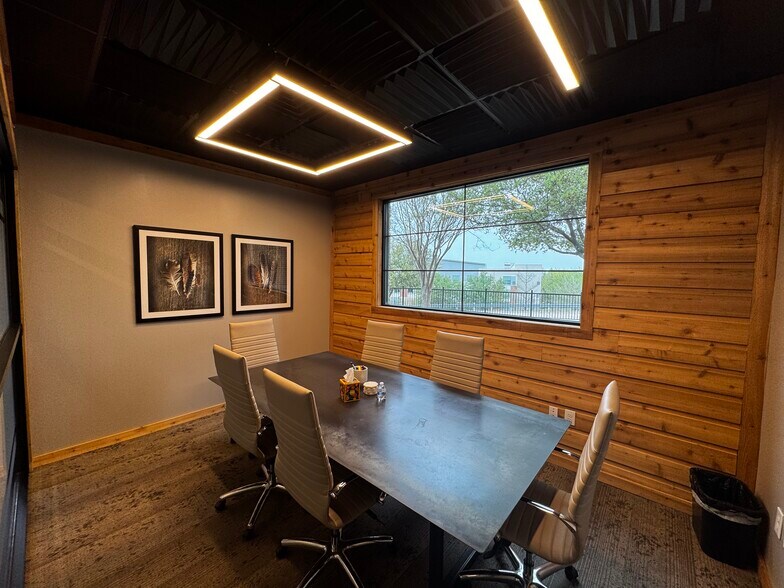 More Photos Of 560 E Interstate 30, Rockwall Restaurant For Lease