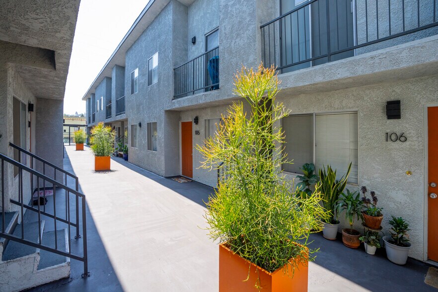 More Photos Of 117 S Avenue 64, Los Angeles Apartments For Sale