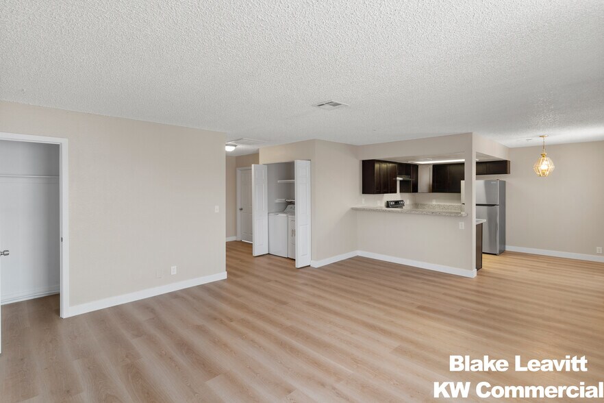 More Photos Of , Las Vegas Multifamily For Sale