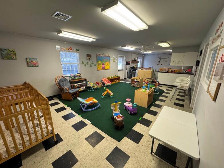 More Photos Of 625 Chambers Rd, York Daycare Center For Lease