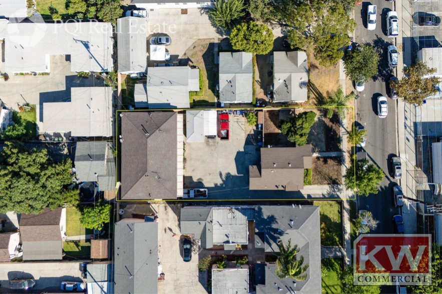 More Photos Of 4127 E 57th St, Maywood Apartments For Sale