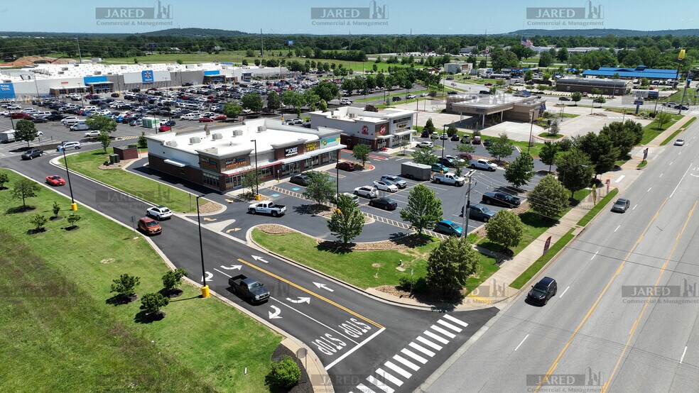More Photos Of 4962 Elm Springs Rd, Springdale General Retail For Lease