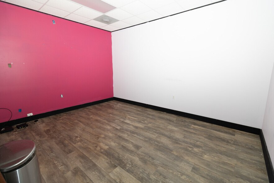 More Photos Of 635 Petro Point Dr, Lake Charles Office For Sale