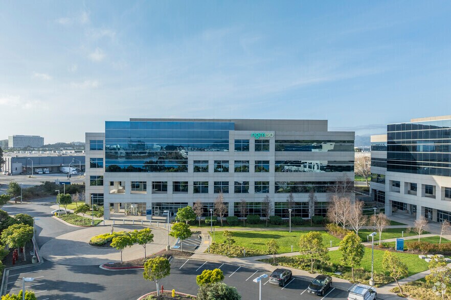 More Photos Of 333 Oyster Point Blvd, South San Francisco Office For Lease