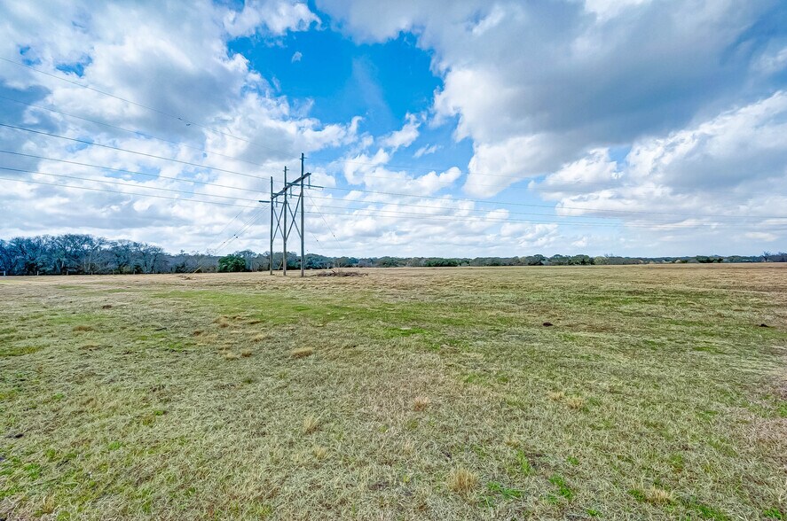 More Photos Of 1389 CR 436 HAWLEY CEMETARY Rd, Blessing Land For Sale