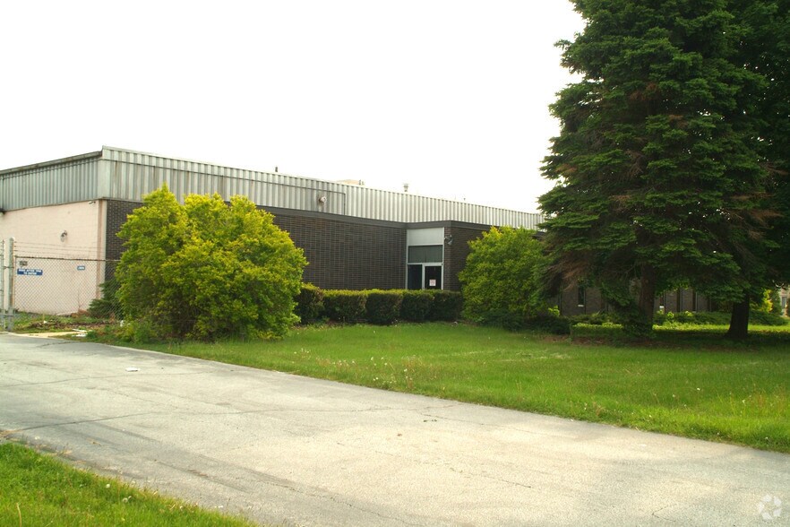 More Photos Of 1721 Dove St, Port Huron Warehouse For Sale