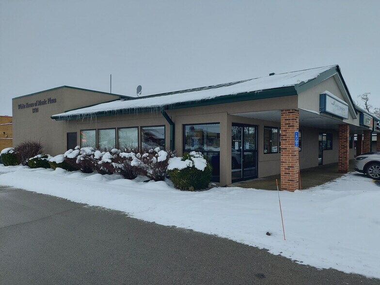 More Photos Of 1724 S Church St, Watertown Storefront Retail Office For Lease