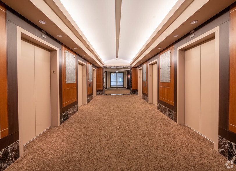 More Photos Of 601 Carlson Pky, Minnetonka Office For Lease